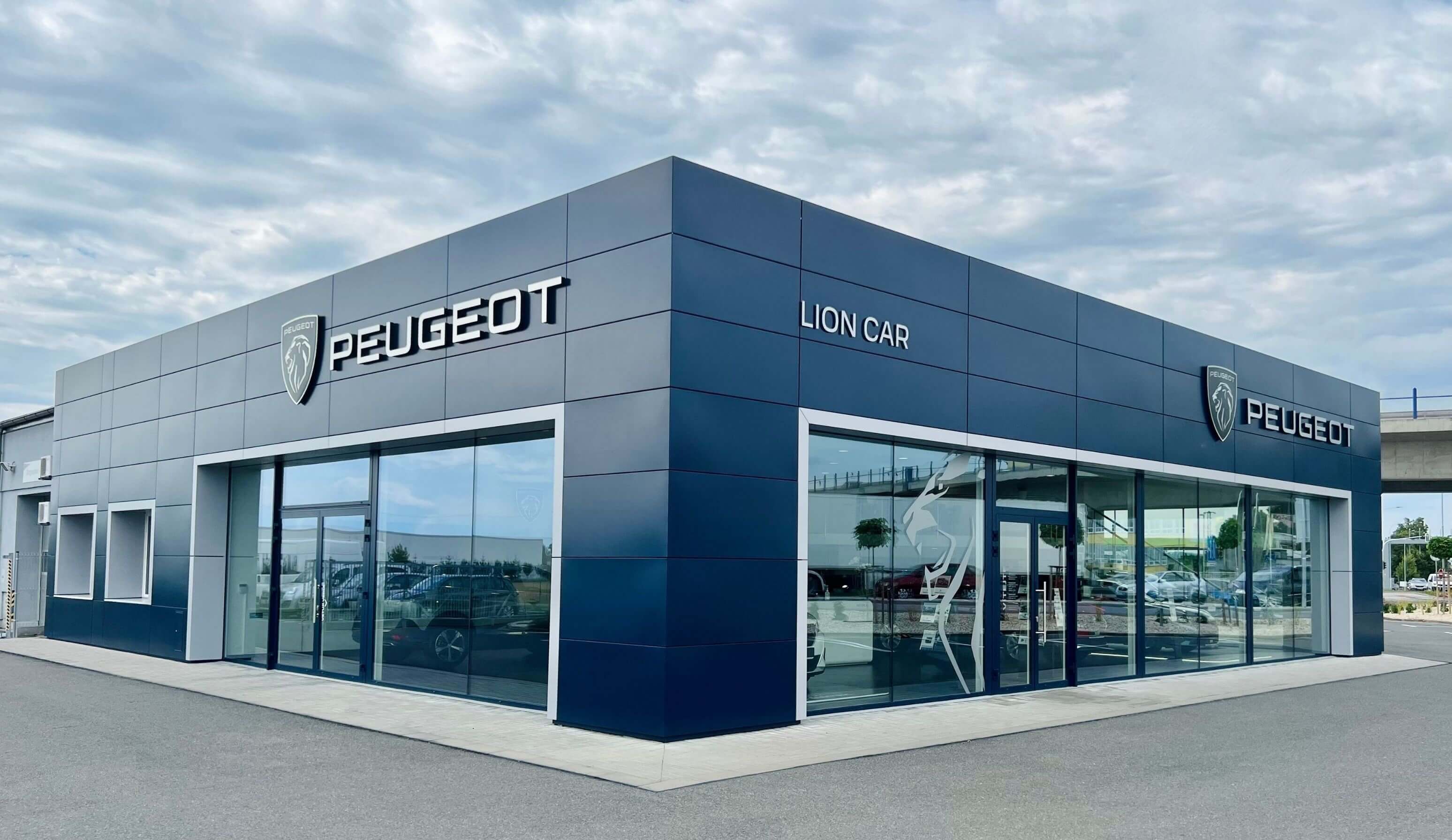 headphoto lioncar peugeot new showroom 2022